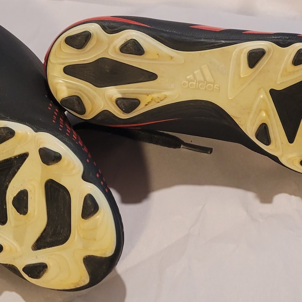 Kids Adidas Predator Cleats